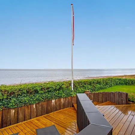 Holmwith - 50m From The Sea By Interhome Feriehus *