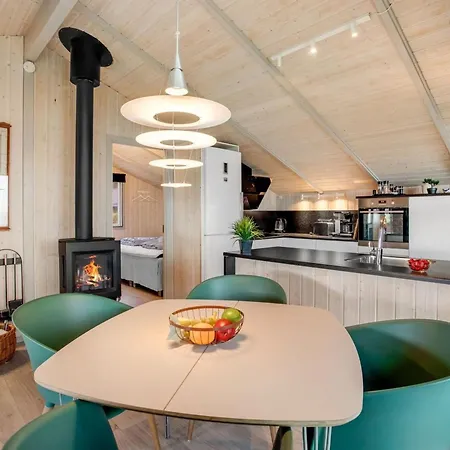 Holmwith - 50m From The Sea By Interhome *